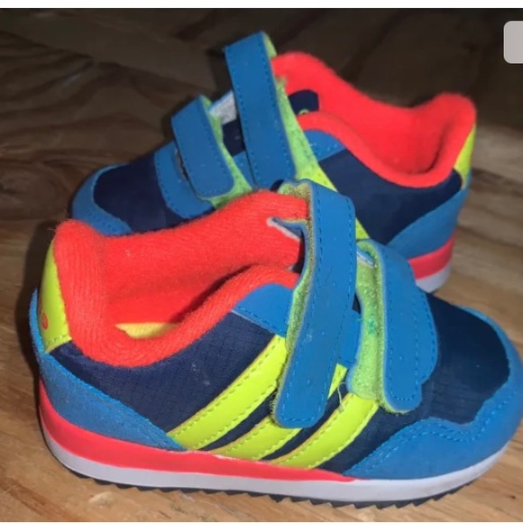 Children’s Adidas sneakers NEO V jog Toddler size 5, new without box - Picture 1 of 5